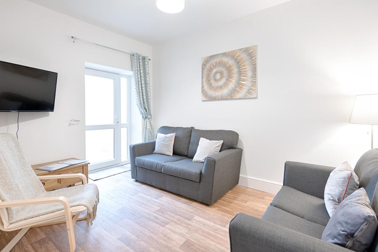 Large Green Garden, 4 Bedrooms, Sleeps 8 Swansea Exterior photo